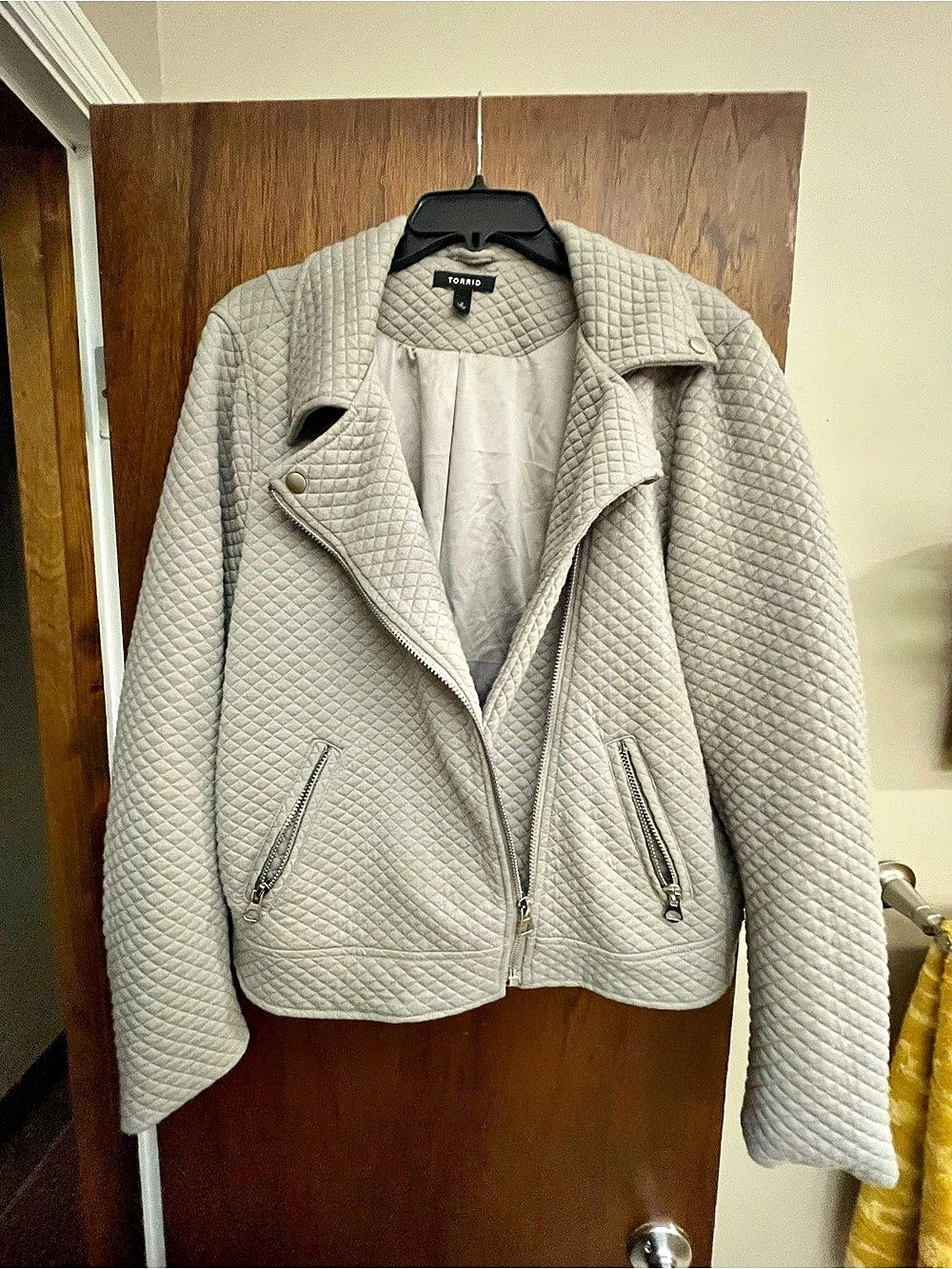 Torrid Pebble Grey Quilted Knit Moto Jacket Gray Size 2